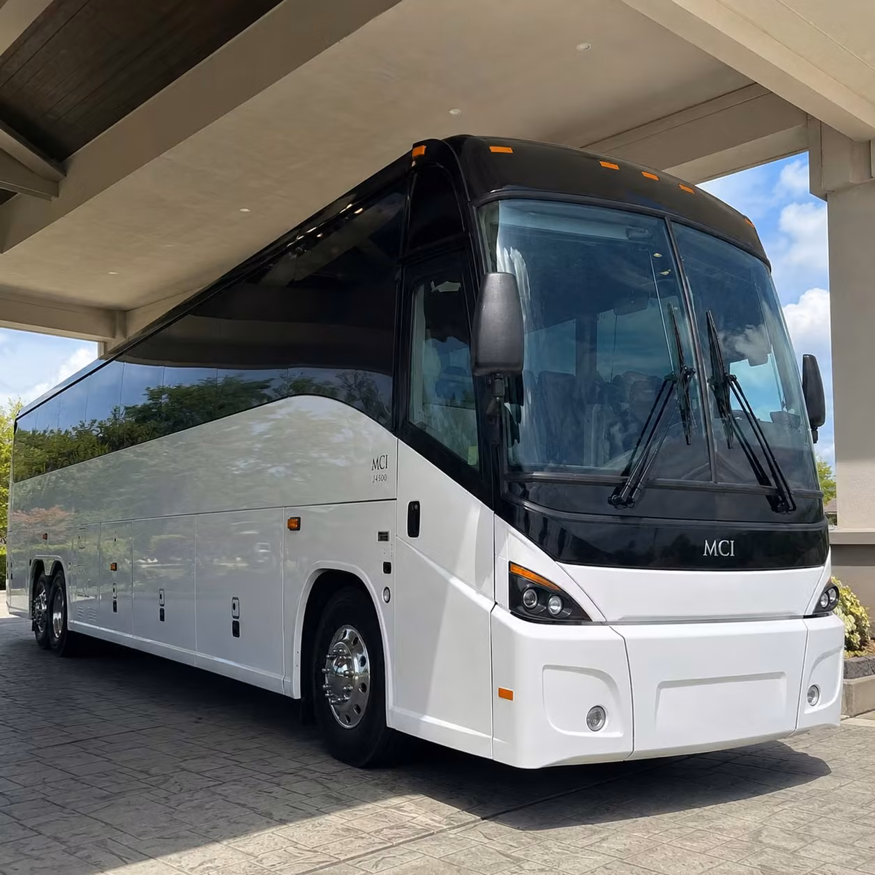 forget juggling luggage and rideshares spokane group airport transfers are easier here
